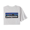 Logotipo grande en la espalda de la Camiseta negra Patagonia Men's P-6 Logo Responsibili-Tee