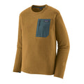 Patagonia M's R1 Air Crew en color marrón Bobcat Brown — vista frontal en tres cuartos sin modelo, destacando el tejido jacquard en zigzag de poliéster 100% reciclado, el bolsillo con cremallera en verde azulado y el logo R bordado en el bajo lateral.