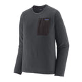 Jersey Patagonia R1 Air Crew en color Smolder Blue, vista de producto en plano tres cuartos sobre fondo blanco, mostrando el bolsillo con cremallera y el logo bordado en la manga.