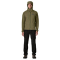 Patagonia R1® TechFace Hoody, cuerpo completo en modelo con capucha puesta: cremallera completa, slim fit articulado y bolsillos calientamanos con zipper naranja.