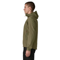 Patagonia R1® TechFace Hoody, vista lateral en modelo: bolsillo calientamanos con cremallera, puño slim de bajo perfil y logo R1 en manga, tejido doble en rejilla.
