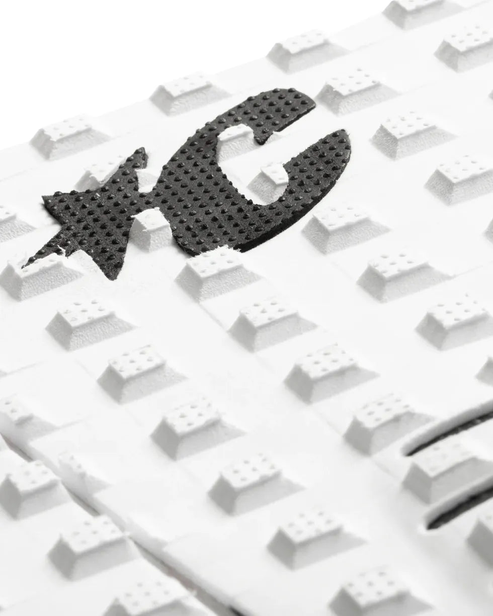 Detalle del patrón Square Loc blanco con micro-puntos Thermo-Lite y logo Creatures of Leisure negro del grip Mick Fanning Signature white black.