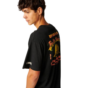 Rip Curl Bells Pro 26 Bell Logo S/S Tee camiseta surf negra vista trasera con gráfico Bells Beach y campana.