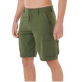 Bermuda híbrida surf Rip Curl Boardwalk Cargo Clásico 20 verde oliva oscuro, vista lateral con bolsillo cargo, cremallera lateral y botón en cintura.