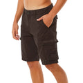 Pantalón corto cargo Rip Curl Classic Surf Trail negro washed, vista lateral con logo serigrafiado en bolsillo cargo, botón metálico y relaxed fit.