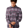 Detalle del cuello camisero y la botonadura central de la Rip Curl Count Flannel en Charcoal Grey, mostrando el estampado de cuadros de cerca.