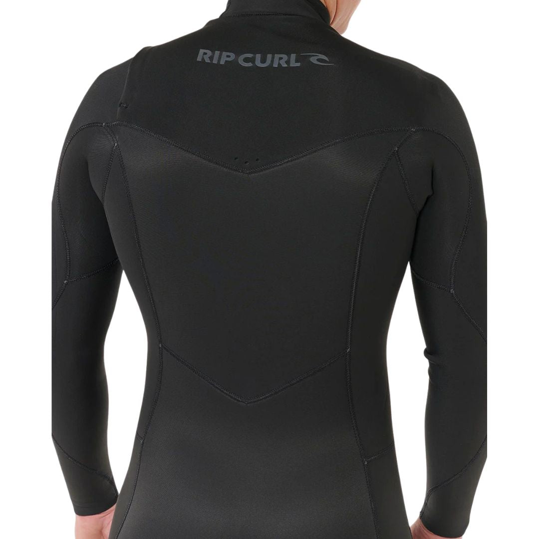 Detalle espalda neopreno negro Rip Curl Dawn Patrol Pro 3/2, paneles GBS ergonómicos en zona lumbar y hombros con logo Rip Curl en cuello.