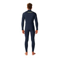Traje de neopreno Rip Curl Dawn Patrol Pro Chest Zip 4/3 en Navy, primer plano de la espalda con el logo Rip Curl bordado en verde lima sobre el neopreno azul marino.
