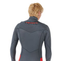 Traje de neopreno Rip Curl Dawn Patrol Pro Chest Zip 4/3 en rojo, vista trasera completa con el logo Rip Curl en rojo bordado en la parte alta de la espalda.