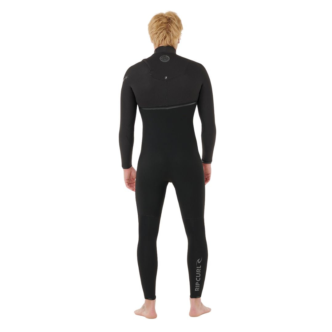 Vista trasera del traje de neopreno Rip Curl E-Bomb Zip Free 5/3 2026 en negro, con detalle del logo y costuras reforzadas.