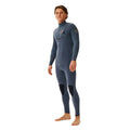 Neopreno surf hombre color iron Rip Curl E-Bomb Zip Free 3/2, vista frontal lateral, sistema zip free y logo Rip Curl Wetsuits en pecho y hombro.