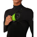 Detalle del mecanismo de cierre Zip Free en el pecho del traje Rip Curl Elasto Zip Free 5/4, mostrando el cordón interno de ajuste y el neopreno Elastomax visto del revés.