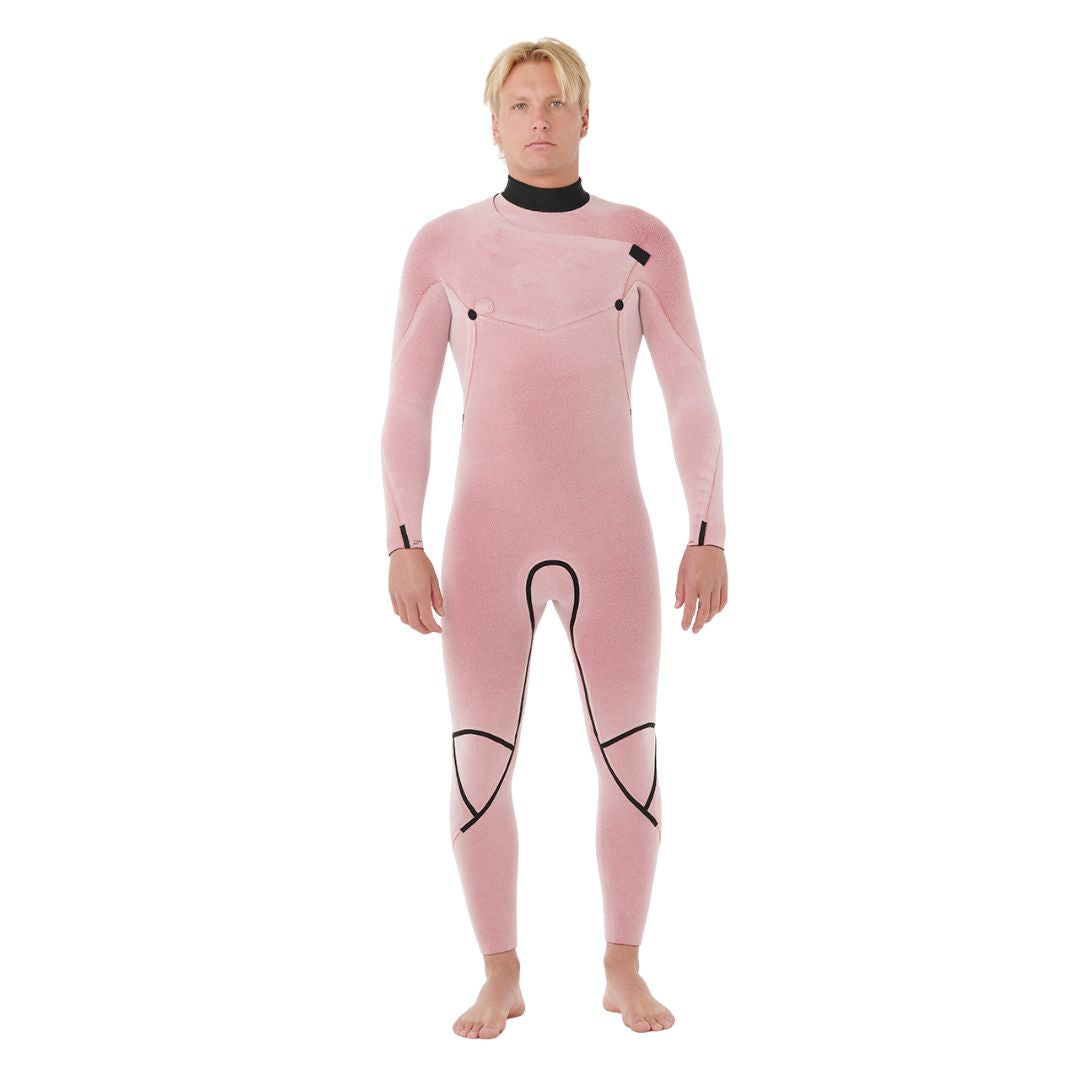 Forro interior del traje Rip Curl F-Bomb Fusion Chest Zip 4/3, textura afelpada de secado rápido en tono rosa, vista frontal completa del cuerpo del modelo.
