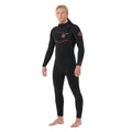 Traje de neopreno Rip Curl F-Bomb Fusion Chest Zip Hood 4/3 negro, vista lateral de tres cuartos mostrando la capucha bajada y el ribete rojo en el pecho.