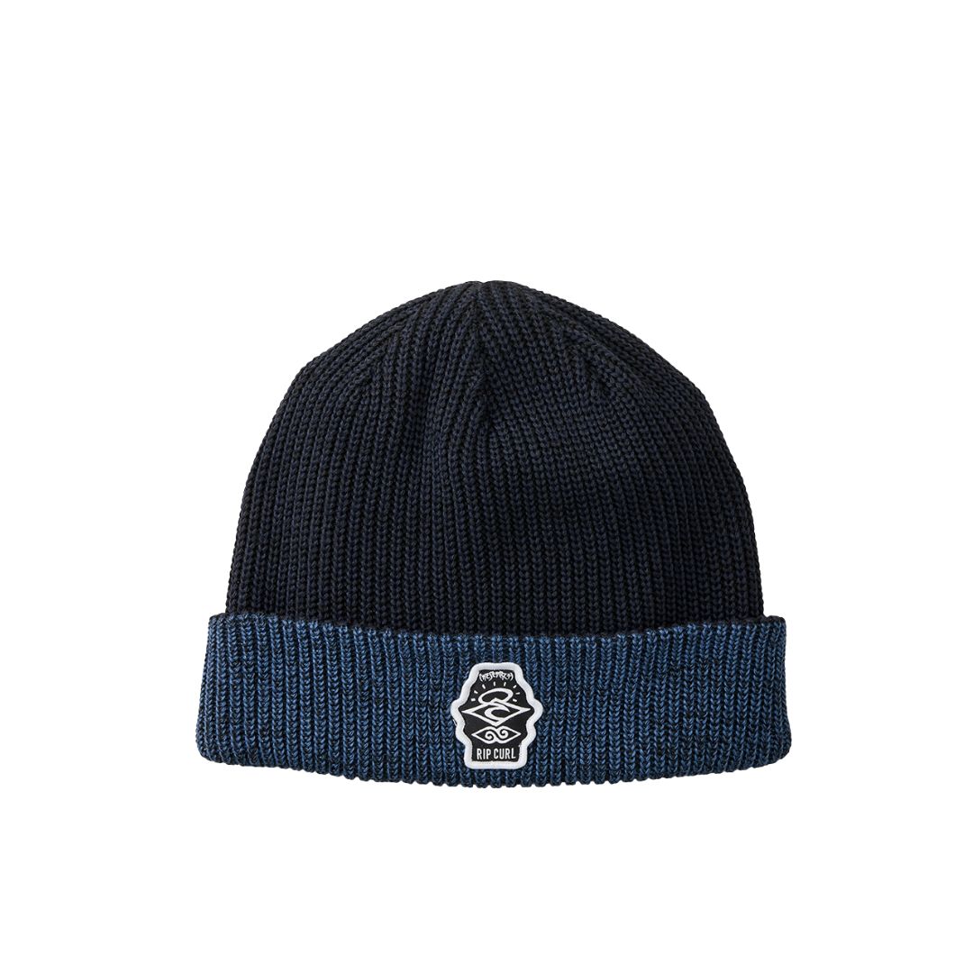 Vista frontal del gorro RIP CURL Icons Reg en negro y azul marino con logotipo bordado.