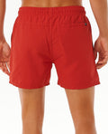 Pantalones cortos de surf Rip Curl Offset Volley 15 pulgadas rojo – Vista trasera con bolsillo trasero y corte volley