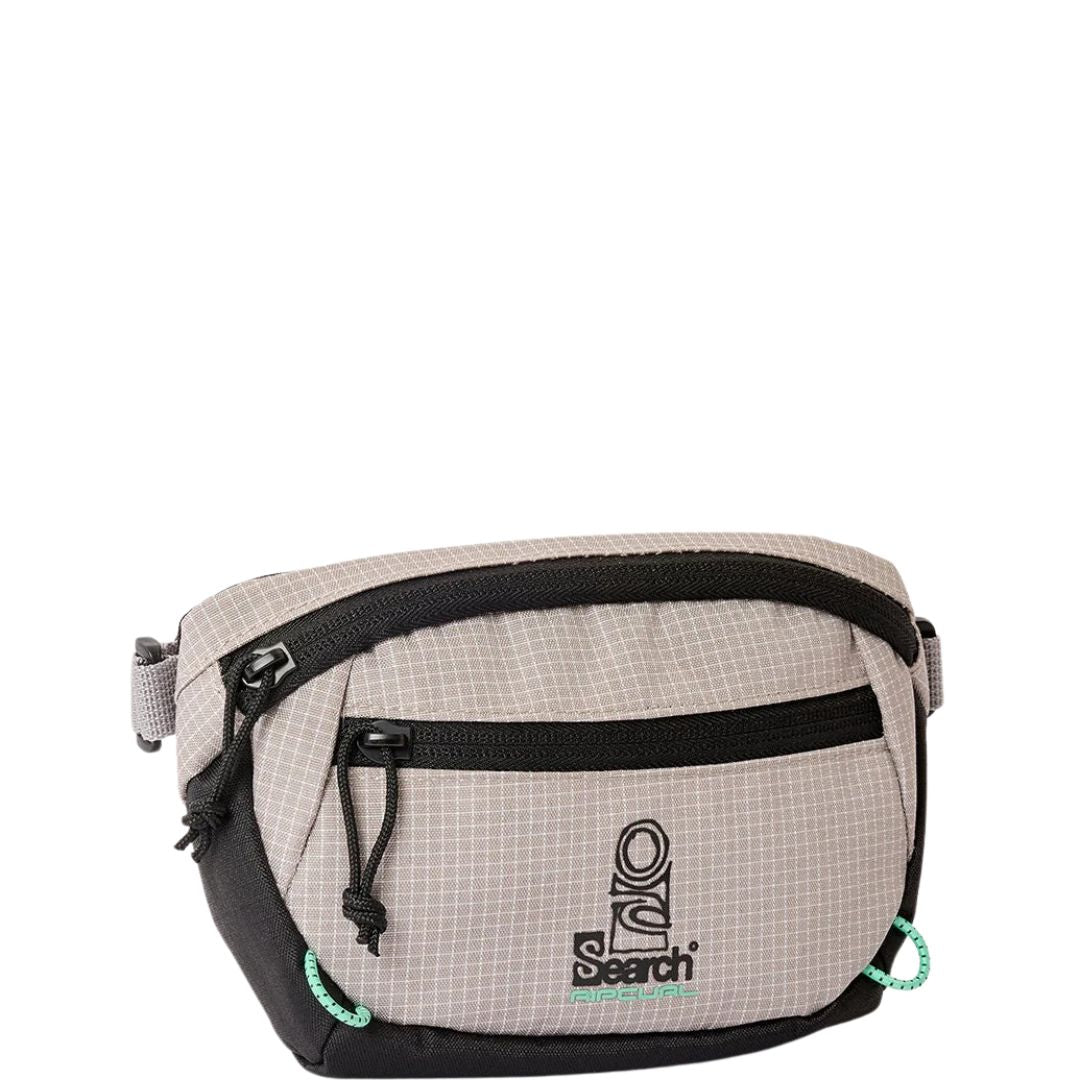 Rip Curl Overland Waist Bag Search riñonera color stone vista trasera con correa ajustable.