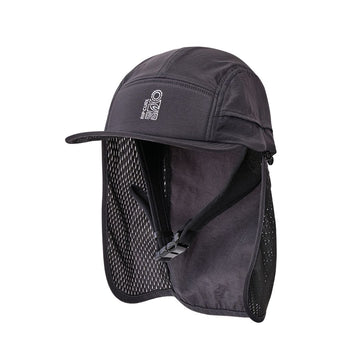 Rip Curl S-Series Surf Cap en negro lavado, vista lateral con solapa de cuello extendida, ventilación de malla y barboquejo de doble correa ajustable con cierre deslizante.
