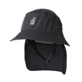 Rip Curl S-Series Surf Hat en negro, vista lateral con visera de surf pronunciada, solapa extraíble para el cuello y barboquejo ajustable con cierre de plástico.