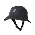 Sombrero de surf Rip Curl S-Series en negro, vista lateral sin solapa de cuello, mostrando la visera surf de perfil alto, malla lateral y barboquejo doble.