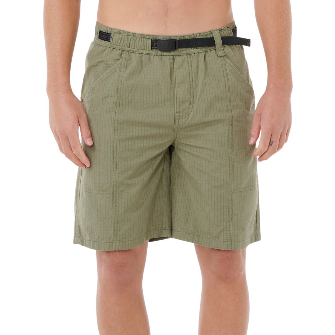 Bañador surf largo Rip Curl Search Destroy Volley 21 verde cactus, vista frontal con hebilla ajustable, bolsillos laterales y tejido algodón stone wash.