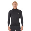 Camiseta técnica Rip Curl Search UPF Performance Hood negra de manga larga para hombre, diseñada para protección solar y rendimiento en deportes acuáticos.