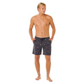 Bañador surf hombre Rip Curl Skelly Breach Volley negro, vista frontal completa con estampado yardage skelly surf, cordón negro y volley fit 18 pulgadas,