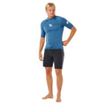 Rip Curl Waves UPF Performance S/S camiseta surf técnica Bluefin vista trasera ajuste performance fit.