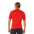 Rip Curl Waves UPF Performance S/S rashguard surf Lava Red vista trasera tejido técnico de secado rápido.