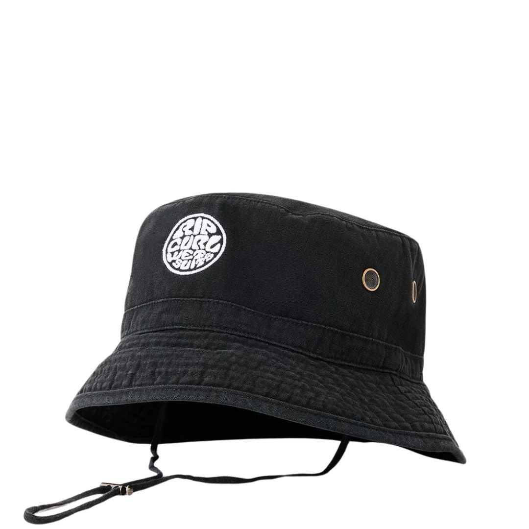 Sombrero pescador Rip Curl Wettie Icon Bucket Hat negro con cordón ajustable.