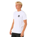 Rip Curl Wettie Icon S/S Tee camiseta blanca vista lateral estilo surf casual.