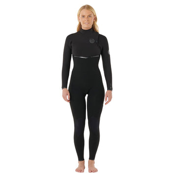 Rip Curl E-Bomb Zip Free 4/3 en color negro, traje de neopreno mujer visto de frente completo, con entrada sin cremallera y parche circular Rip Curl en el pecho.