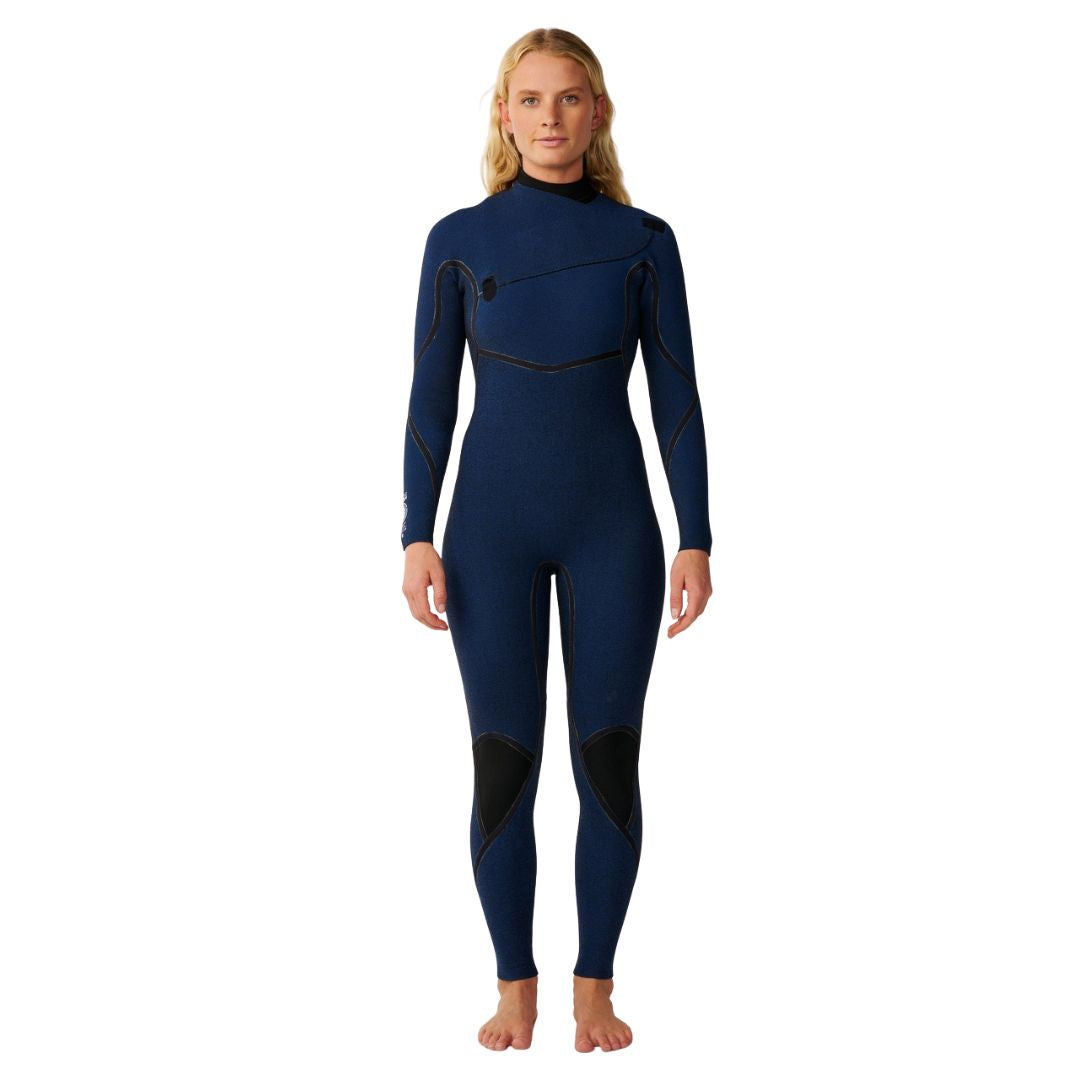 Rip Curl E-Bomb Zip Free en verde oscuro, vista trasera completa del traje de neopreno mujer con el logo apilado Rip Curl bordado en la parte alta de la espalda.