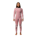 Forro interior Flash Lining del traje Rip Curl F-Bomb Fusion Chest Zip 4/3, textura afelpada de secado rápido en tono rosa, vista frontal completa del cuerpo.