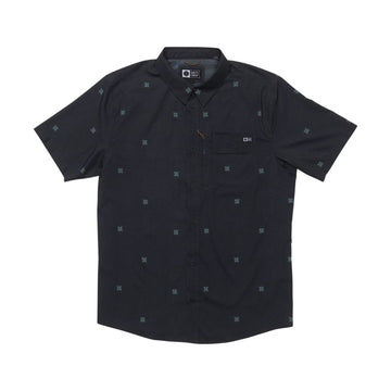 Camisa técnica Salty Crew Flagship UV Button Up color phantom negro con estampado geométrico y bolsillo en el pecho vista frontal.