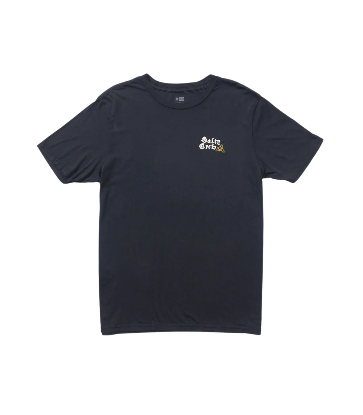 camiseta salty crew negra, de manga corta, con logo en la espalda.Vista frontal.