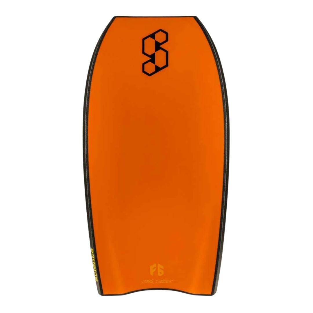Tabla de bodyboard Science Mike 7-7 Tangerine/Orange, vista en perspectiva del slick amarillo mostrando el rocker y la cola crescent tail con cantos negros.
