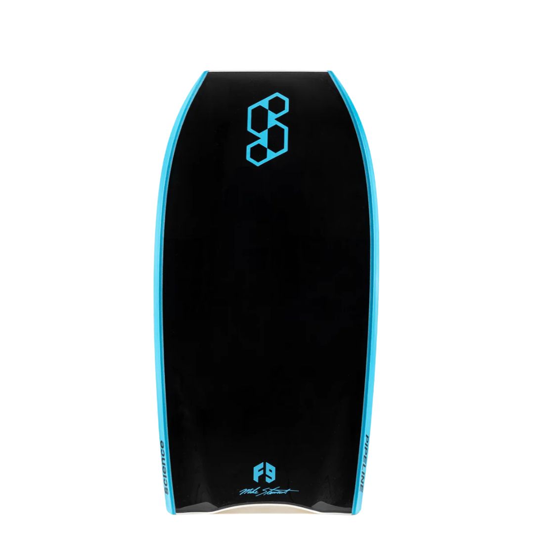 Tabla de bodyboard Science Pipe Stringer White/Black, vista frontal del slick blanco con logo Science azul cyan y cantos azul cyan, cola crescent tail con detalle blanco.