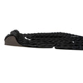 Vista lateral del grip Slater Designs 5 Piece Action Pad negro y gris, perfil bajo del kick tail gris con corte en V anti-enganche de invento y textura de diamante BLOOM de espuma de algas visible.