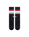 Calcetines STANCE MALIBOO CREW con diseño de rayas horizontales en azul marino, rojo, blanco, gris claro y verde oliva sobre fondo negro.
