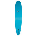 Tabla Surftech Takayama Noah Comp 9'0 vista inferior bottom azul, configuración 2+1 FCS II y cola square tail para longboard performance.