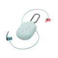 Tapones oídos surf Creatures SurfEars 4.0 coral sky: kit completo con funda silicona terrazzo sky, mosquetón, tapón coral sin aleta y tapón sky con aleta y cordón.