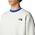 Pecho de la Sudadera The North Face Axys Crew Blanca