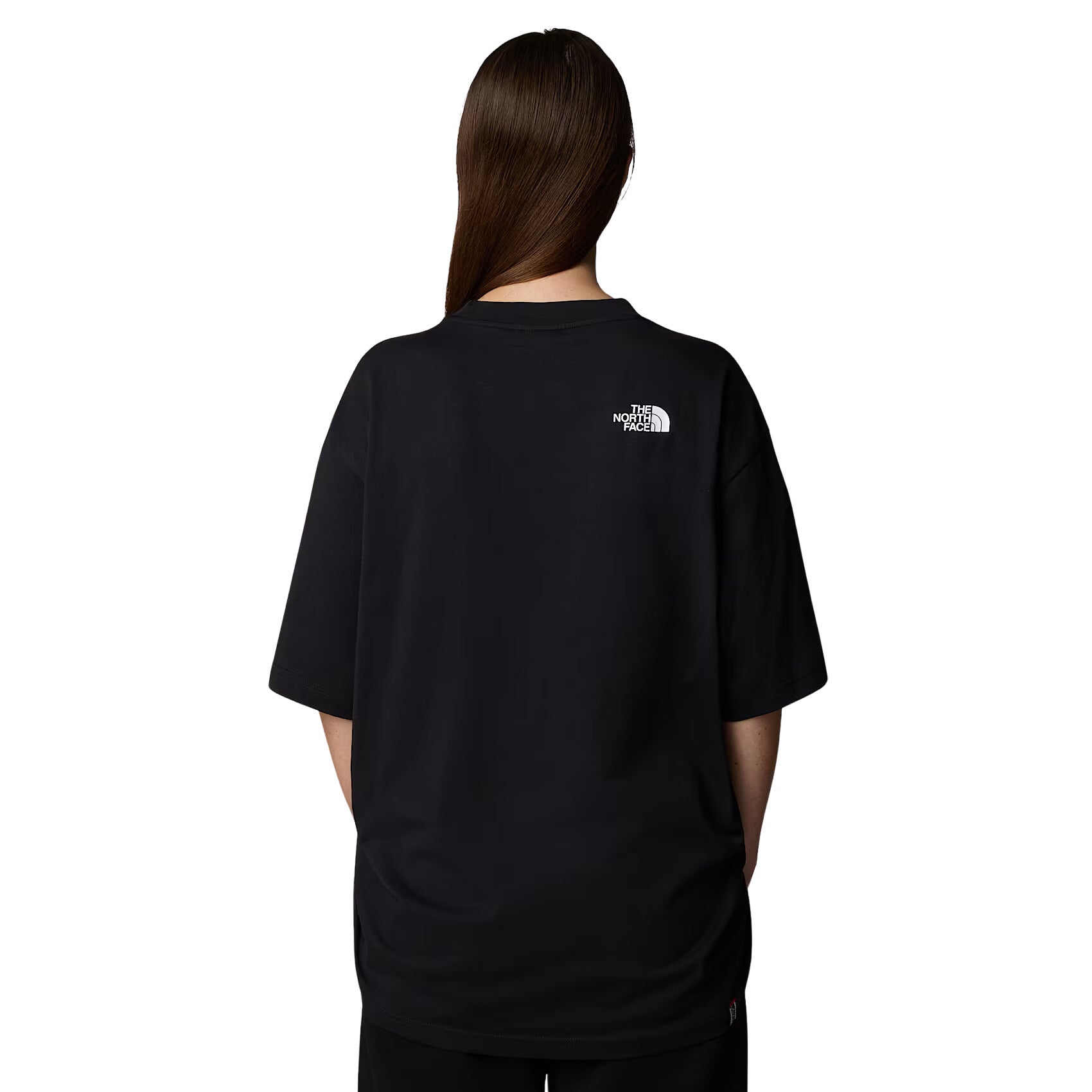 Mujer con la camiseta The North Face AXYS S/S Tee espalda