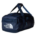 Bolsa de viaje The North Face Base Camp Voyager Duffel 42L en color Shady Blue Summit Navy con asas superiores.
