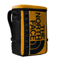 Mochila The North Face Base Camp Fuse Box color amarillo Summit Gold y negro TNF Black, vista lateral.