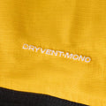 Detalle del tejido Dryvent-Mono de la chaqueta The North Face Summit Gold y negro TNF.