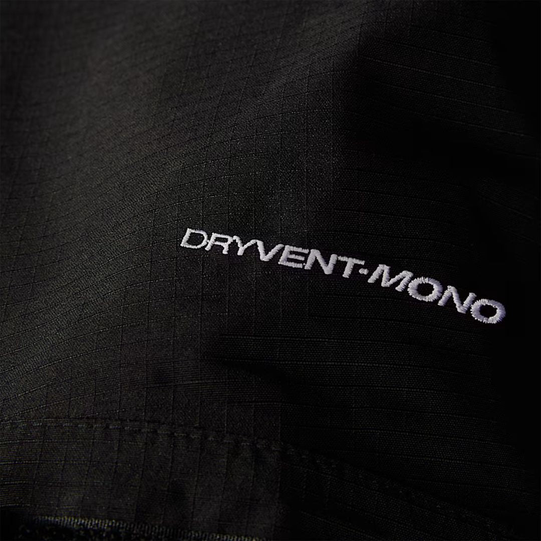 Detalle del tejido Dryvent Mono en la chaqueta The North Face Mountain Jacket color TNF Black.