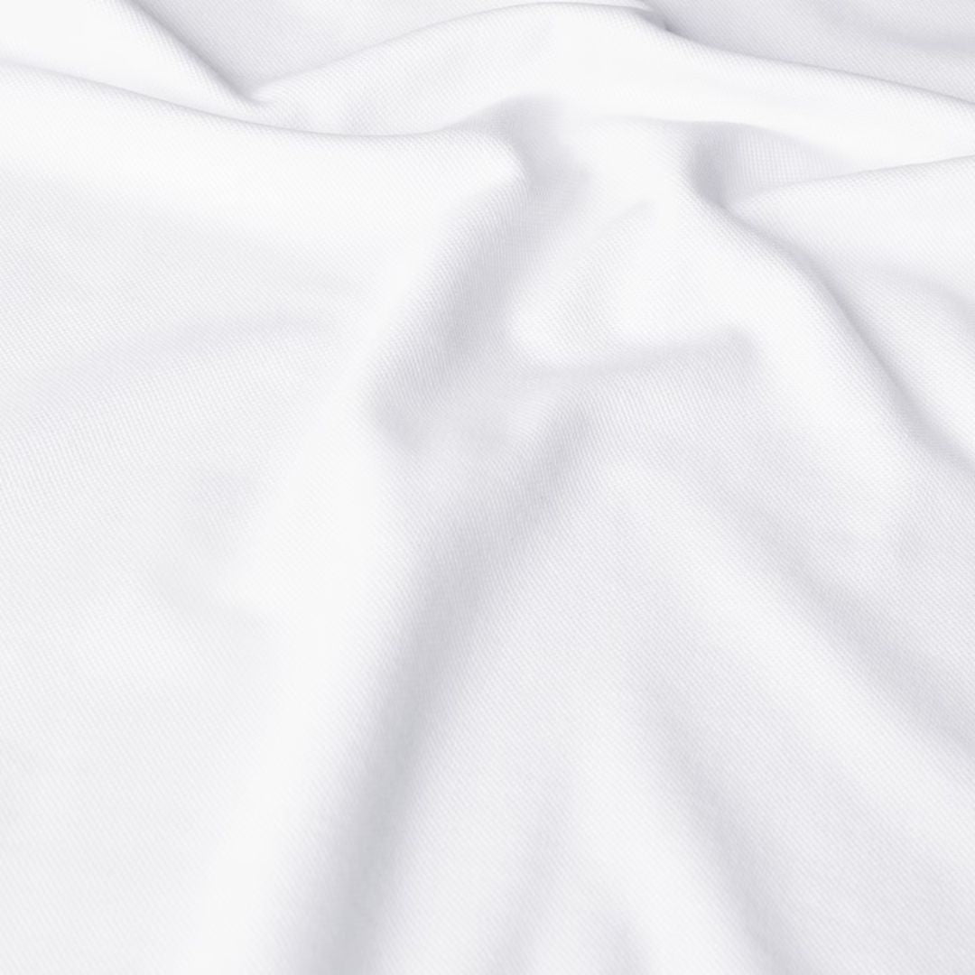 Polo The North Face Essential Regular blanco TNF White, detalle del tejido y textura del algodón.