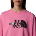 Mujer con la Camiseta The North Face TNF X Yinka Ilori S/S Tee Gamma Pink pecho